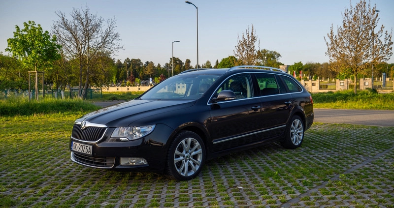 Skoda Superb cena 29900 przebieg: 280000, rok produkcji 2010 z Opole małe 254